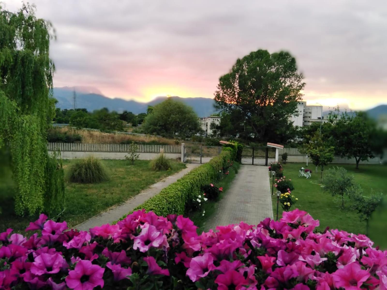 Villa Parco Delle Rose Sulmona Exterior foto